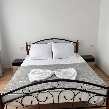 Rrahmani Hostel *